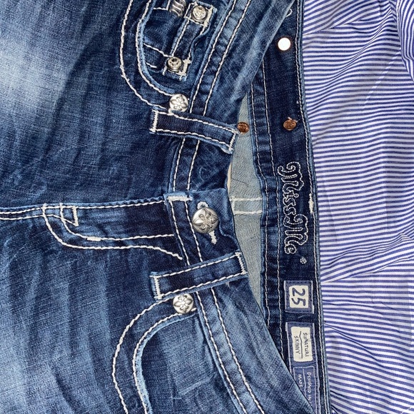 Sold!! - Picture 4 of 5